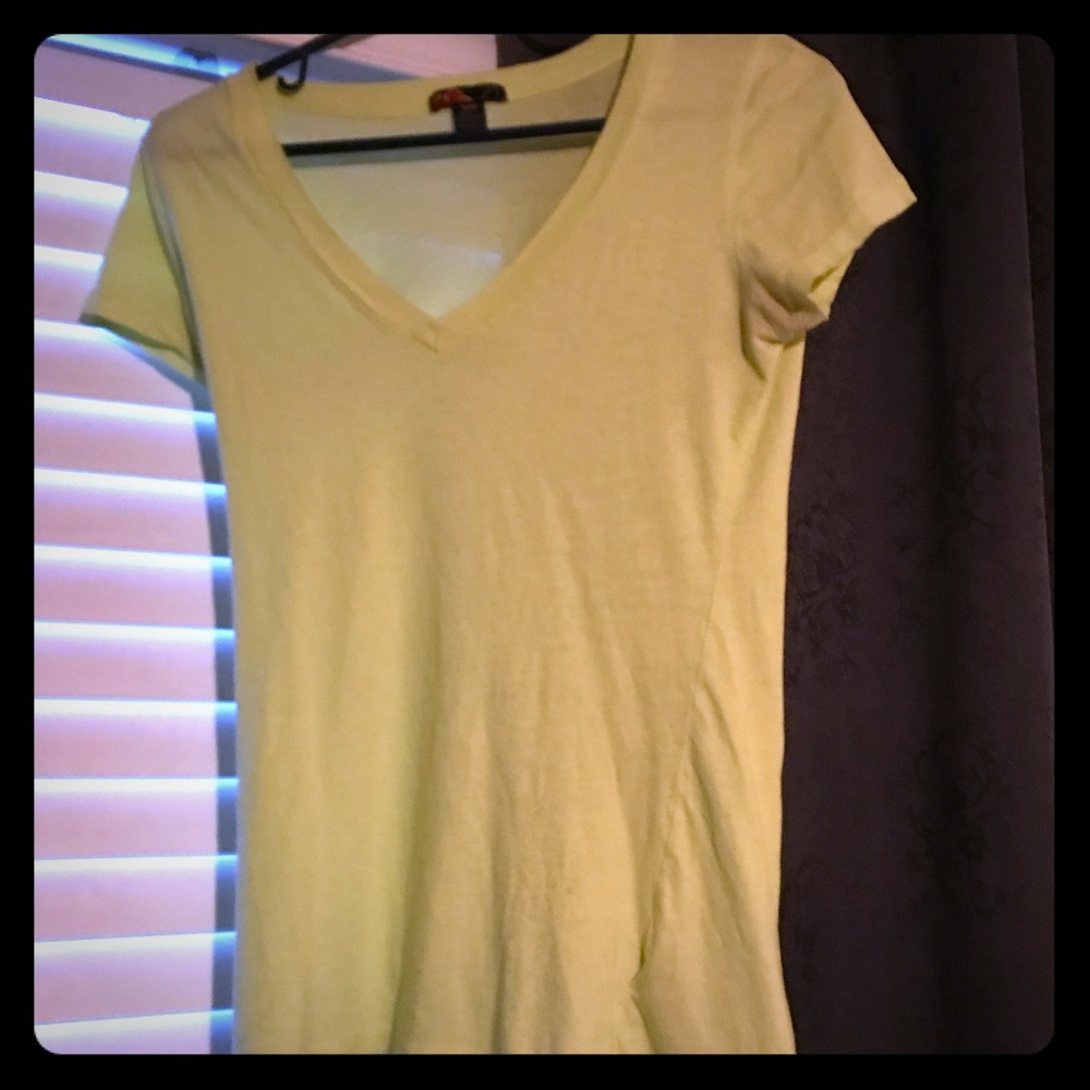 T-Shirt V-neck